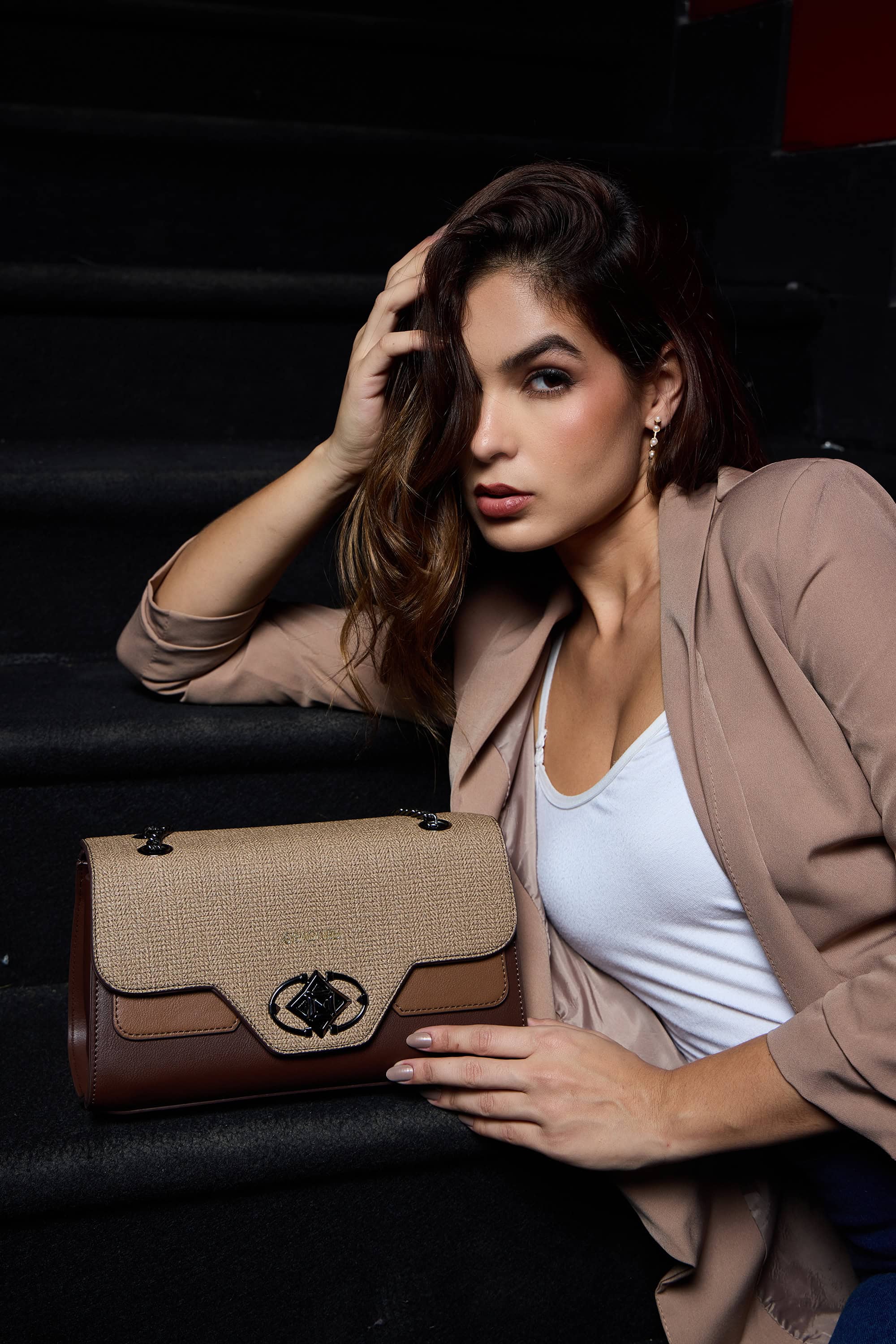 Bagabu Elegance Chain Shoulder Bag for Women (Coffee)