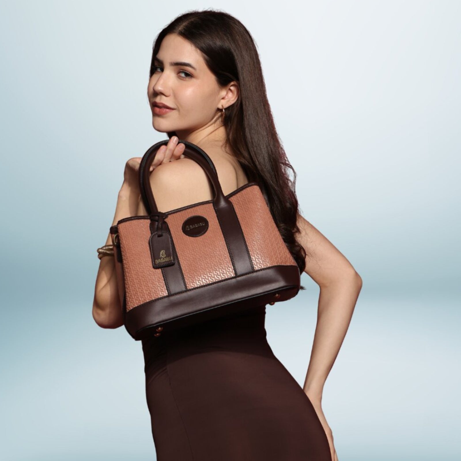 The Grain Premium Textured Handbag (nude pink)