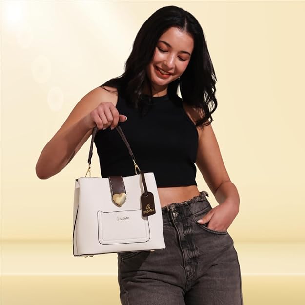 The Heart Locked Dual-Strap Handbag (White)