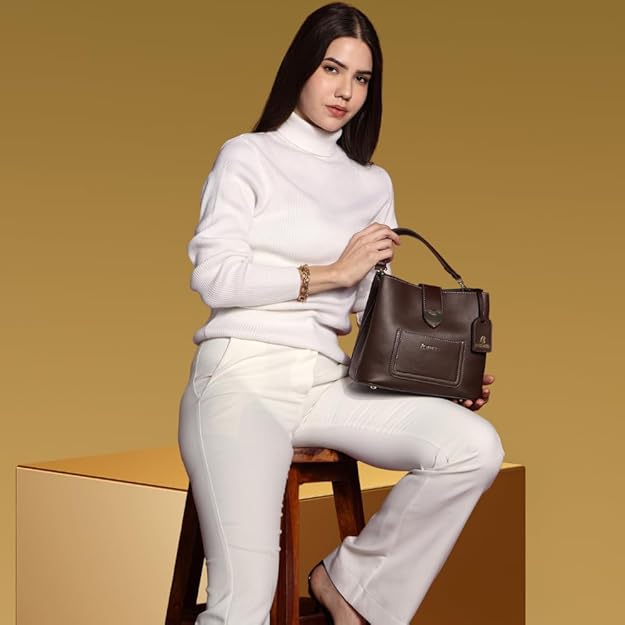 The Heart Locked Dual-Strap Handbag (Brown)